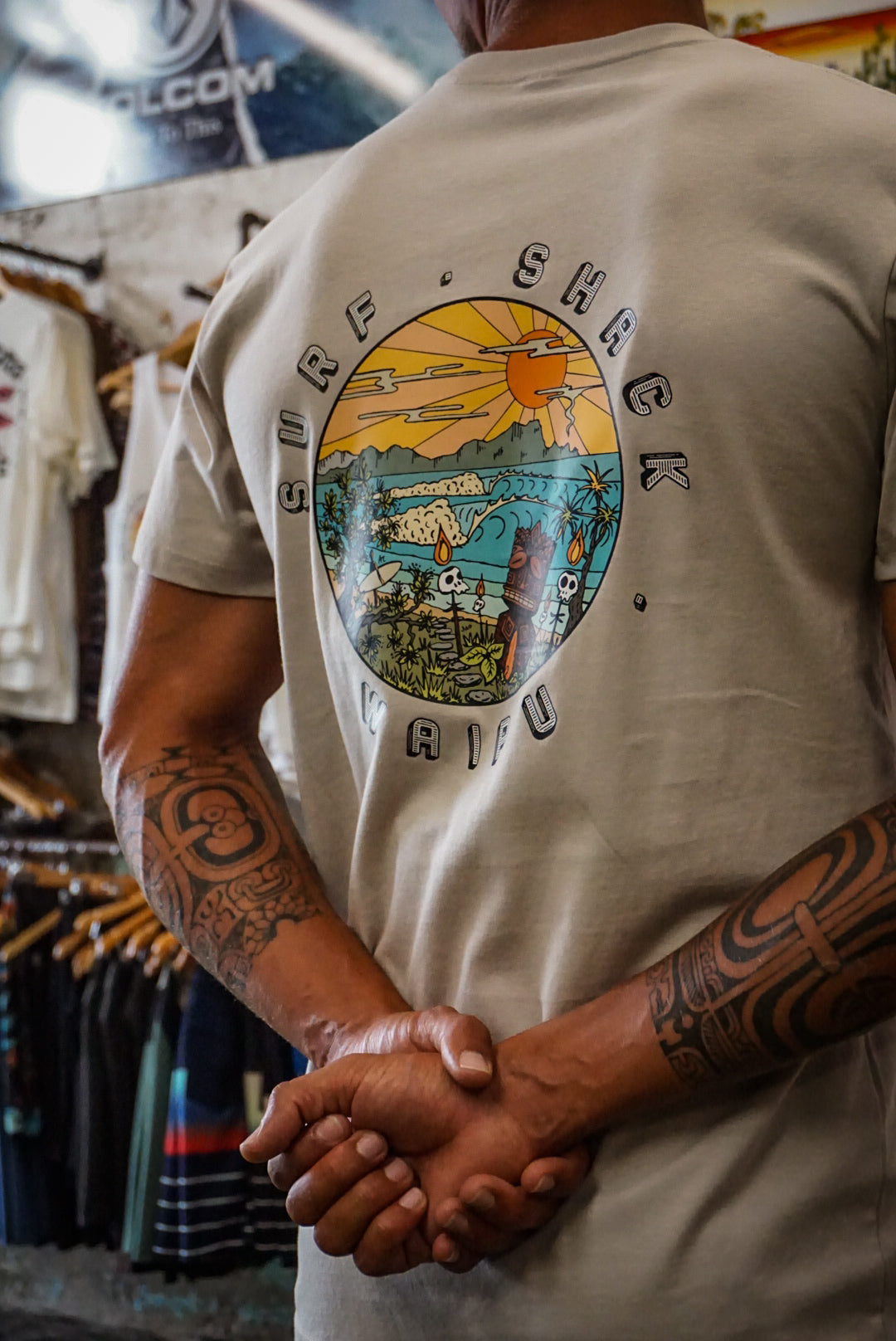 AC Tiki Adult Tee - Staple