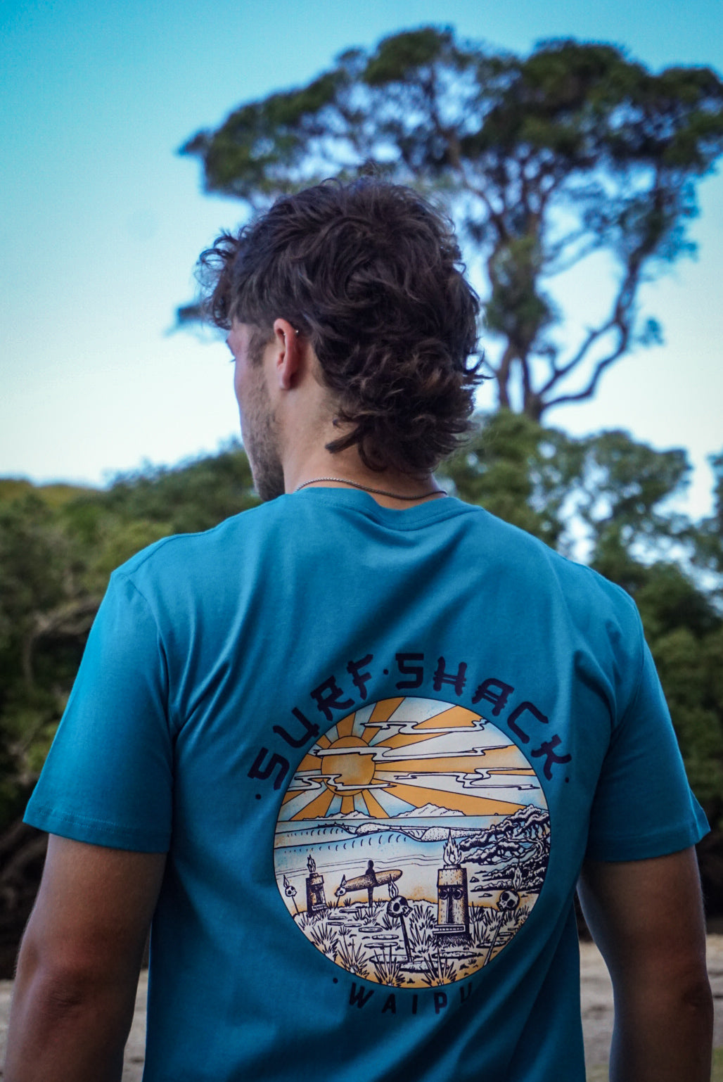 AC Waipu Cove Tiki Adult Tee - Staple